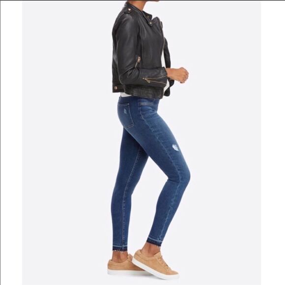 Spanx Distressed Denim Leggings with frayed hem - Picture 4 of 12